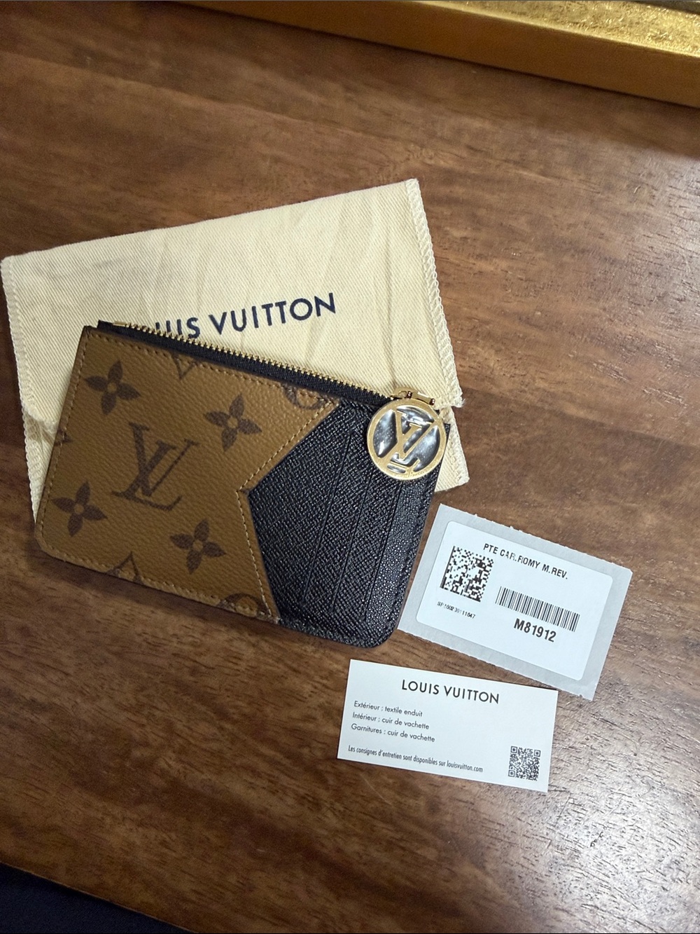 Louis Vuitton reverse print card holder - Picture 10 of 12